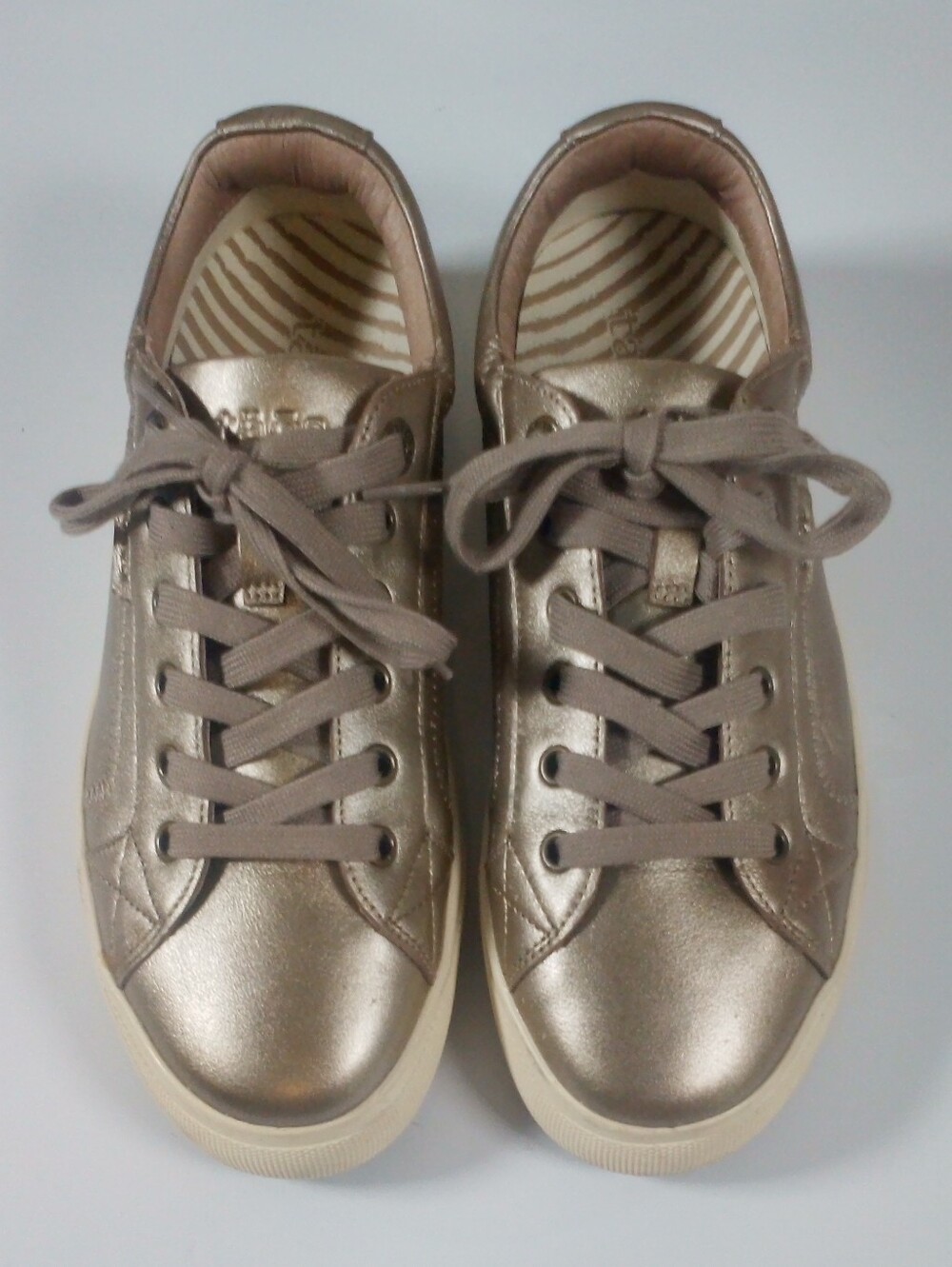 Taos Plim Soul Lux Sneakers Womens 9 Pewter Metallic Leather Comfort Lace Up Sho